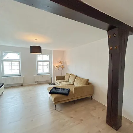 Modernes See-apartment